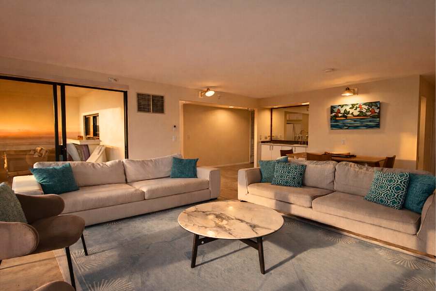 Steps to Waikiki Beach! | Ocean View Balcony - Photo 2