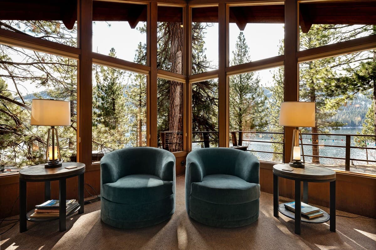 Donner Delight Lakefront Cabin with Ski Storage - Photo 5