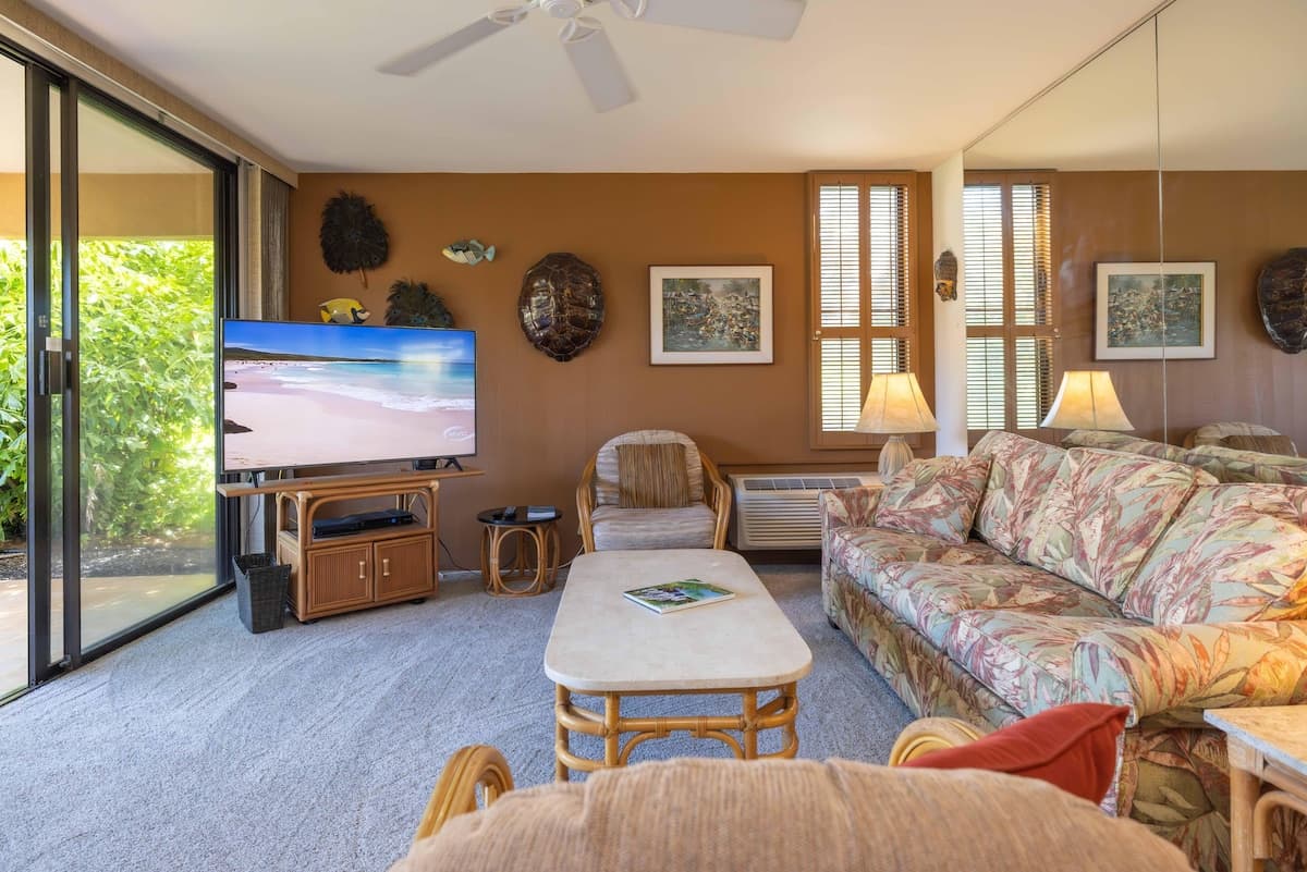 Condo in Kihei · ★4.63 · 1 bedroom · 2 beds · 2 baths - Photo 4