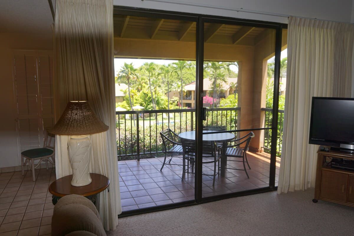 Condo in Kihei · ★4.6 · 2 bedrooms · 4 beds · 2 shared baths - Photo 5
