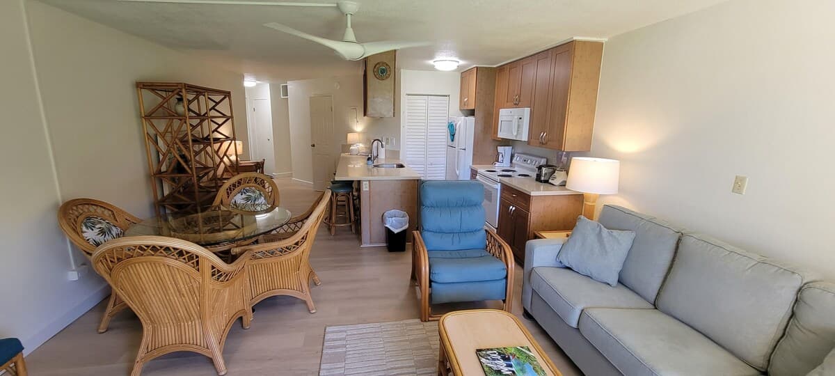 Condo in Kihei · ★5.0 · 1 bedroom · 2 beds · 2 baths - Photo 3