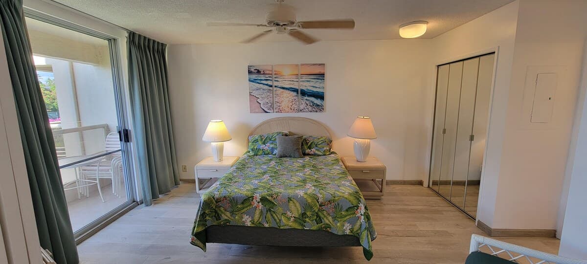 Condo in Kihei · ★4.32 · 1 bedroom · 2 beds · 2 private baths - Photo 1