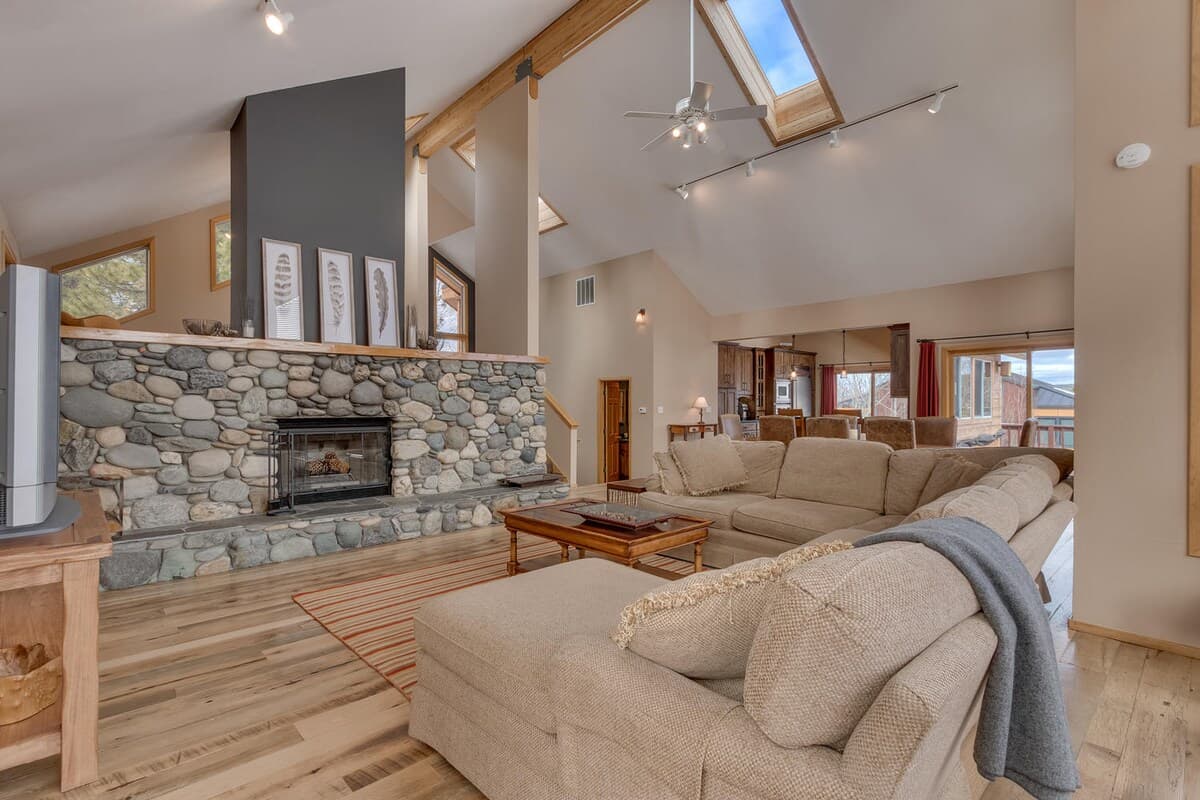 Northstar Lodge with Golf Course Views & Hot Tub - Photo 5