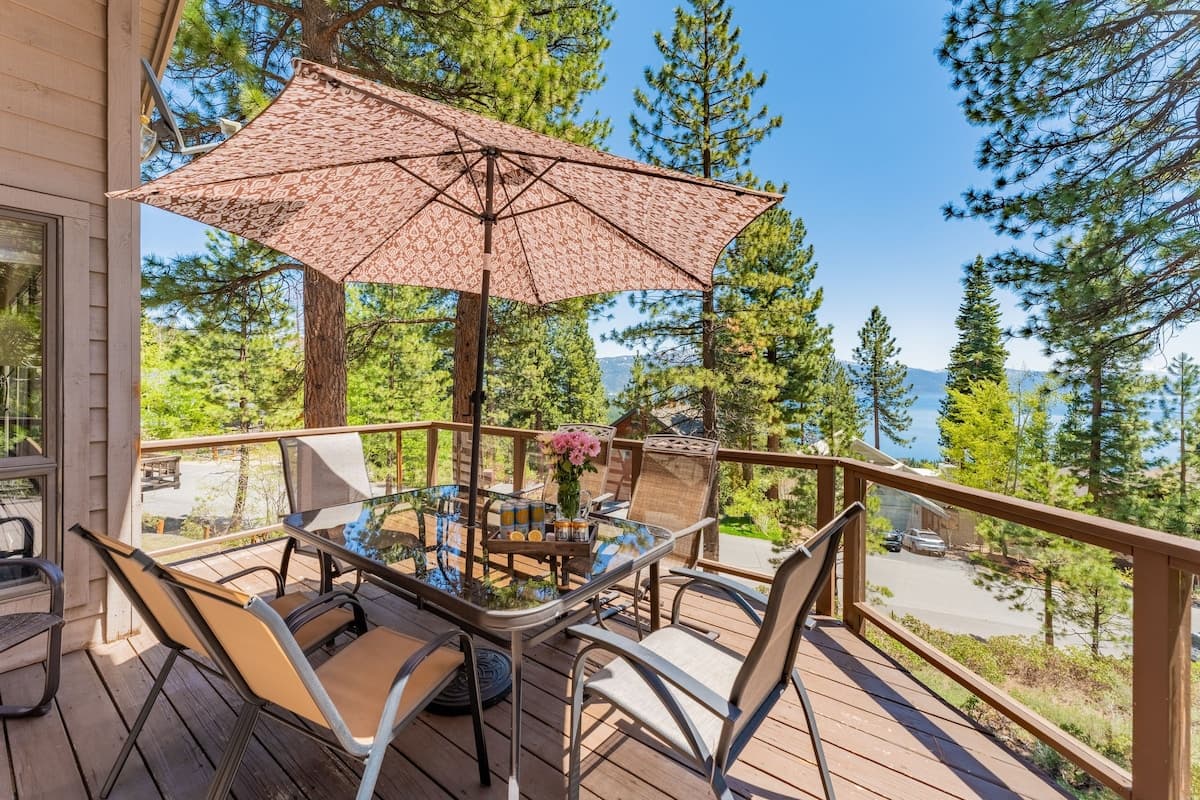 Home in Incline Village · 4 bedrooms · 5 beds · 3.5 private baths - Photo 3