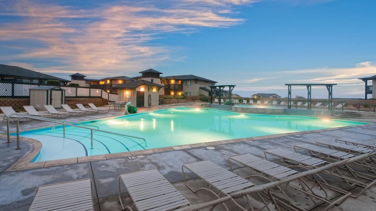 Oceanfront Villa Steps from Marina Beach - Photo 2