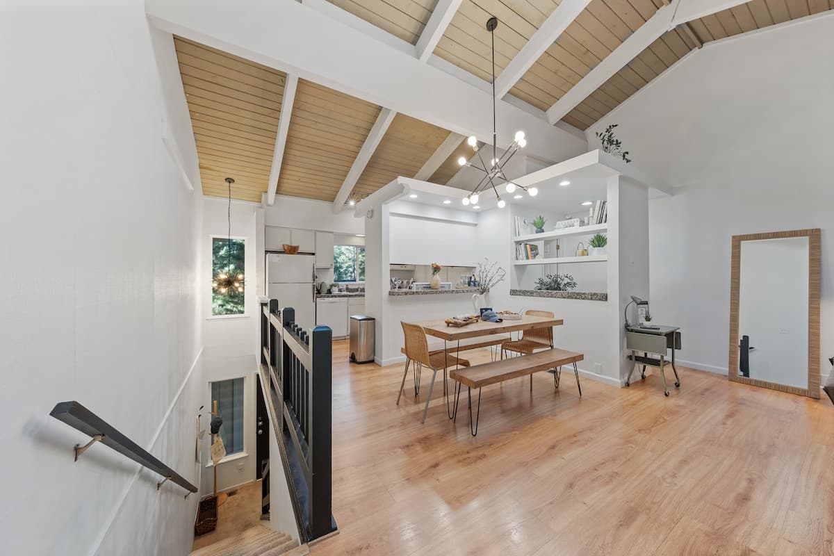 Condo in Incline Village · ★New · 3 bedrooms · 4 beds · 2.5 private baths - Photo 4