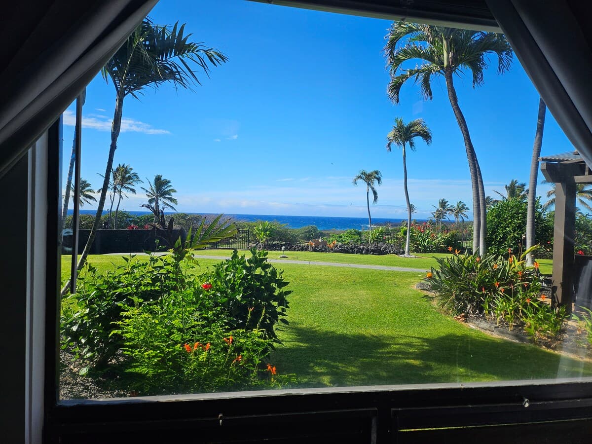 Condo in Pahala · ★4.65 · Studio · 2 beds · 1 private bath - Photo 4