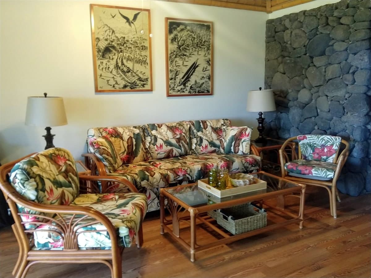 Condo in Pahala · ★4.88 · 1 bedroom · 1 shared bath - Photo 3