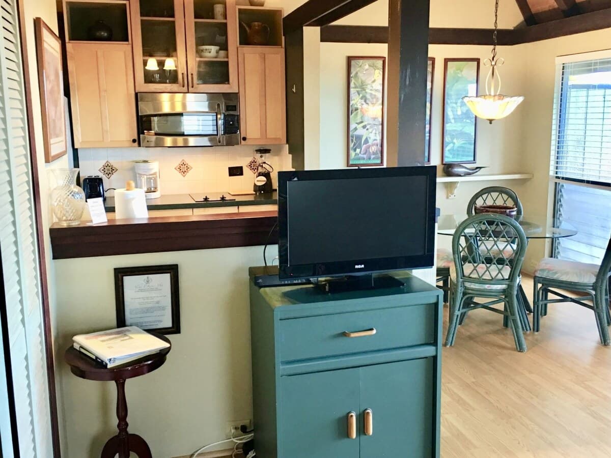 Condo in Pahala · ★4.78 · 1 bedroom · 1 bed · 1 shared bath - Photo 5