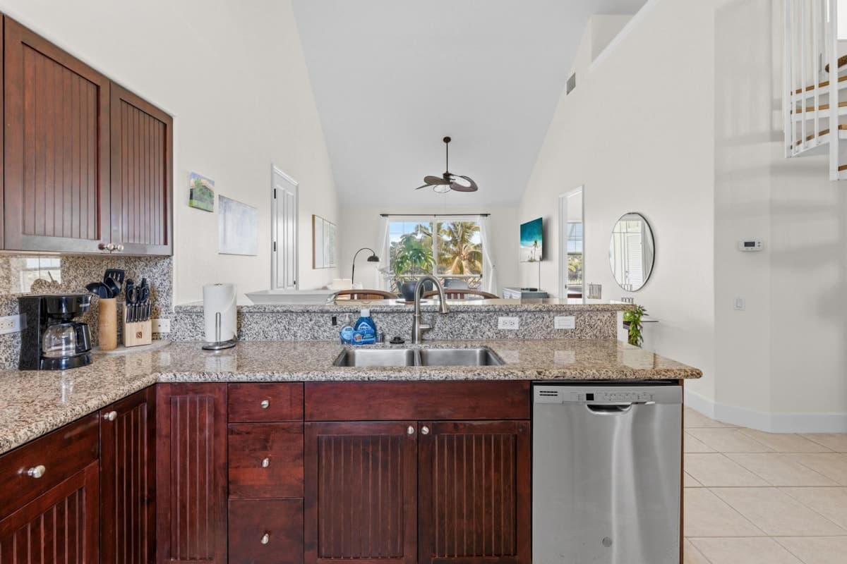 Condo in Waikoloa Beach Resort · ★5.0 · 2 bedrooms · 5 beds · 2.5 private baths - Photo 4
