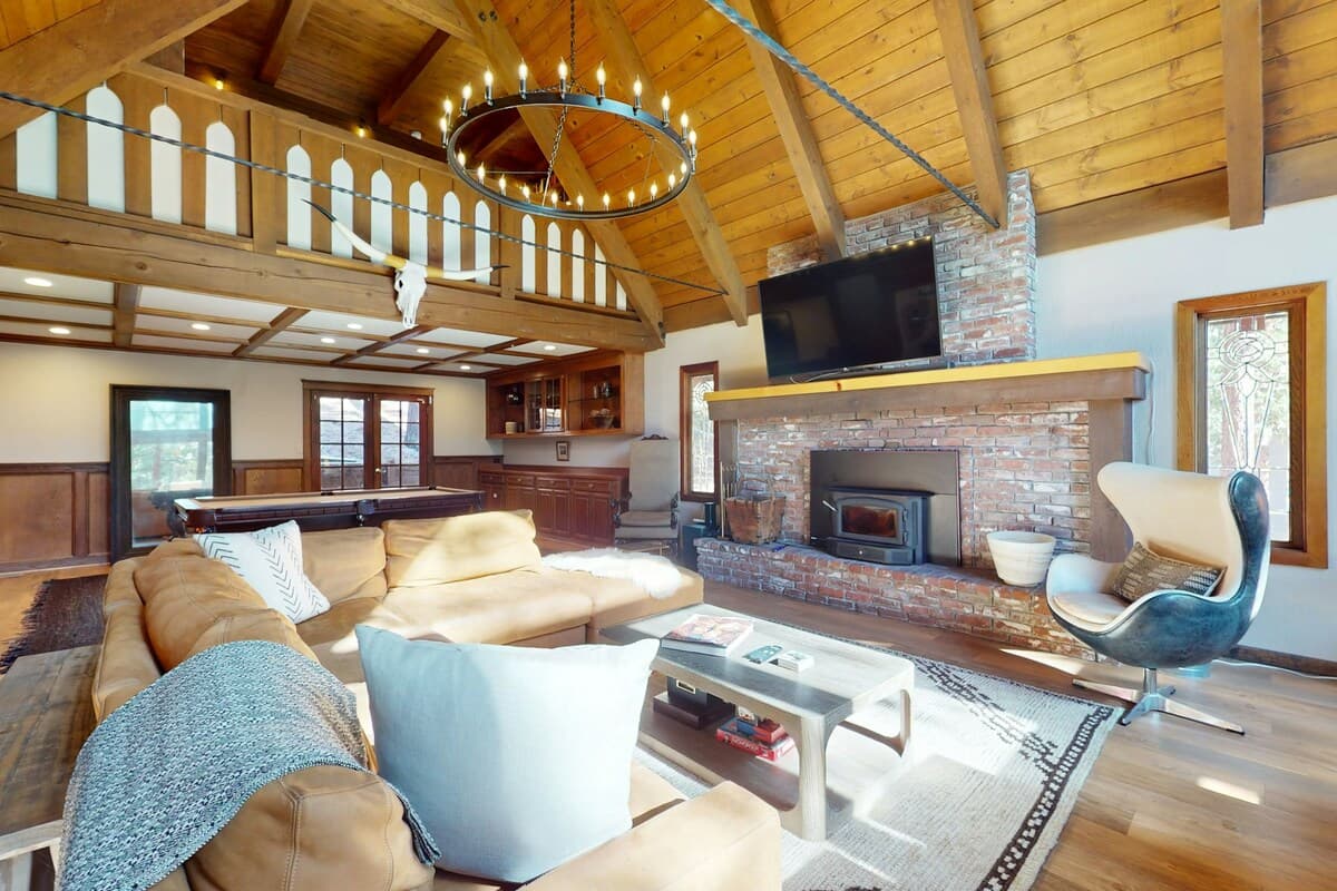 Home in Zephyr Cove · ★4.0 · 3 bedrooms · 8 beds · 3 private baths - Photo 2