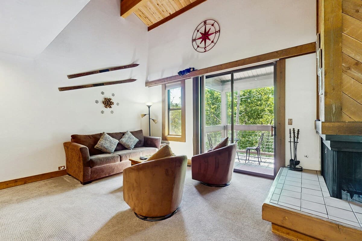 Northstar Condo with Fireplace & Hot Tub Access - Photo 5