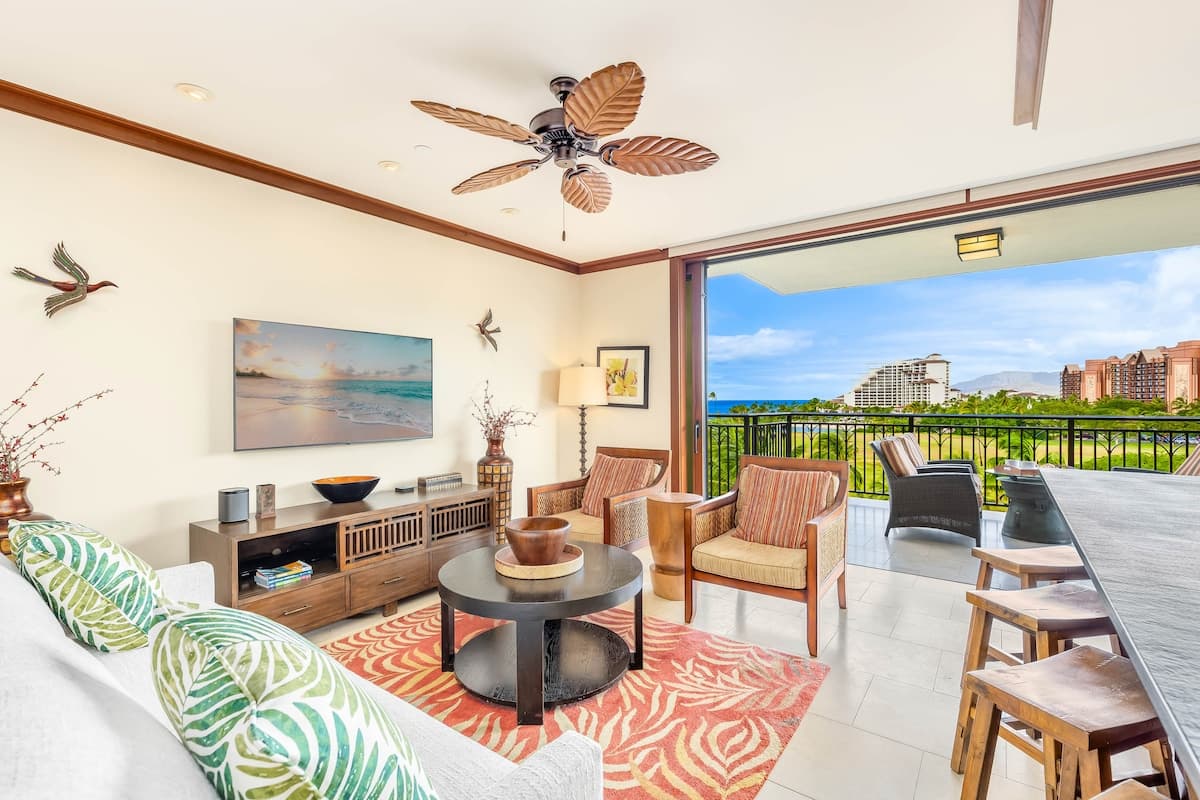 Beach Villas Oceanfront Resort at Ko Olina w/Unobs - Photo 2