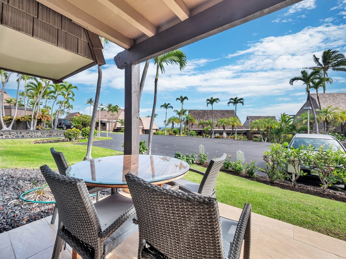 Condo in Pahala · ★4.51 · 2 bedrooms · 2 beds · 2 shared baths - Photo 4