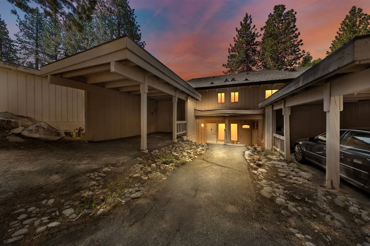 Condo in Incline Village · ★New · 3 bedrooms · 3 beds · 2 private baths - Photo 1