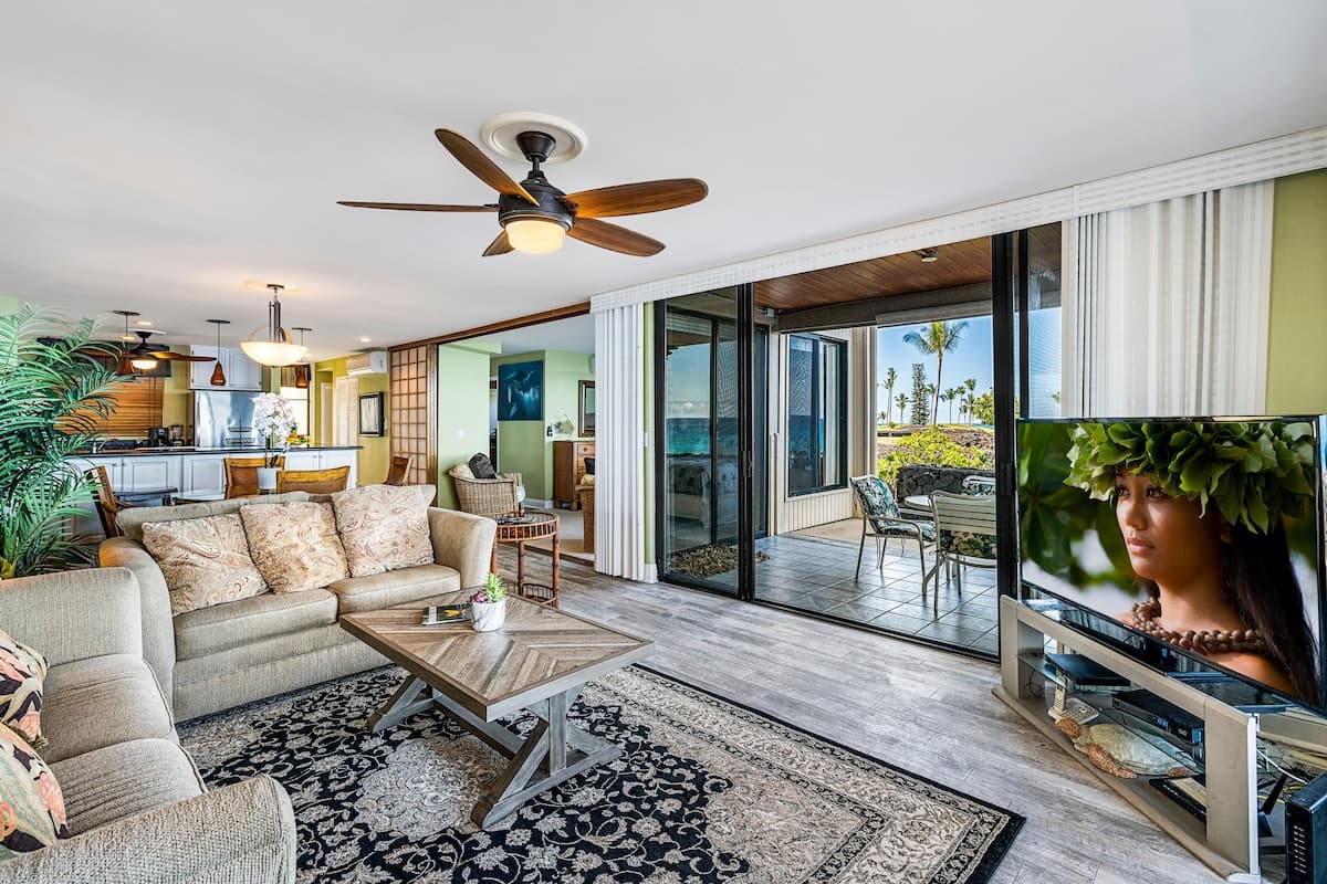 Condo in Kailua-Kona · ★4.93 · 2 bedrooms · 3 beds · 2 baths - Photo 2