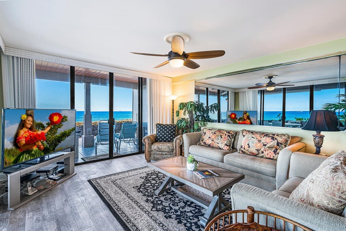 Condo in Kailua-Kona · ★4.93 · 2 bedrooms · 3 beds · 2 baths - Photo 4