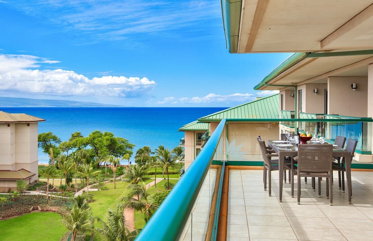 Condo in Lahaina · ★4.75 · 2 bedrooms · 3 beds · 2 baths - Photo 1
