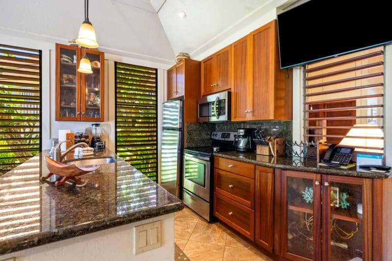 Condo in Koloa · ★4.84 · 1 bedroom · 1 bed · 1 bath - Photo 2