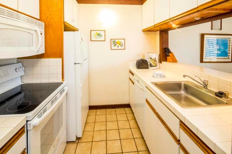 Tropical Poipu condo w/ beach access - Photo 4