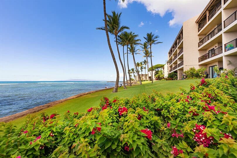 Lauloa 306 Maui Prime Oceanfront Condo, A/C - Photo 4