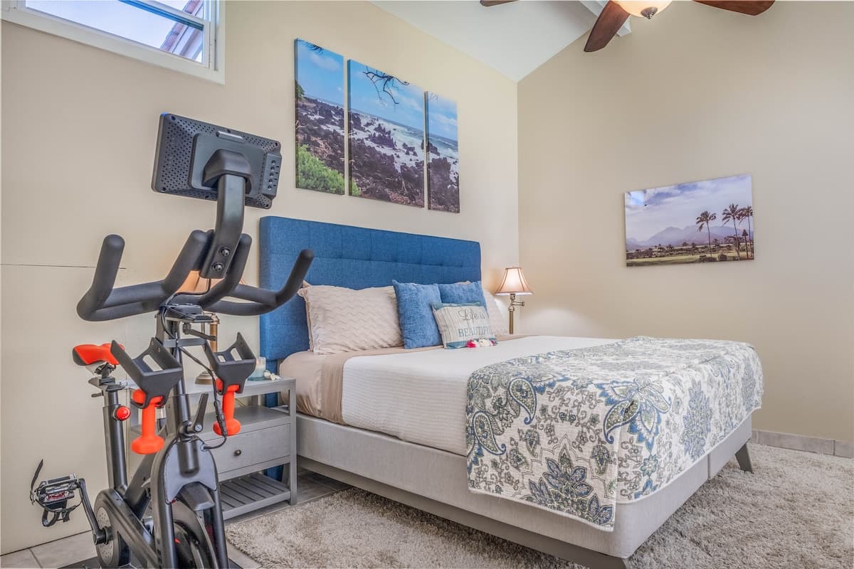 Condo in Wailuku · ★4.72 · 2 bedrooms · 3 beds · 2 baths - Photo 1