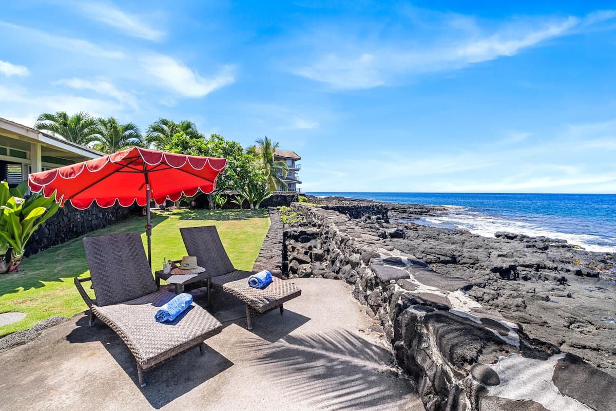 Home in Kailua-Kona · ★4.69 · 3 bedrooms · 4 beds · 2 baths - Photo 1