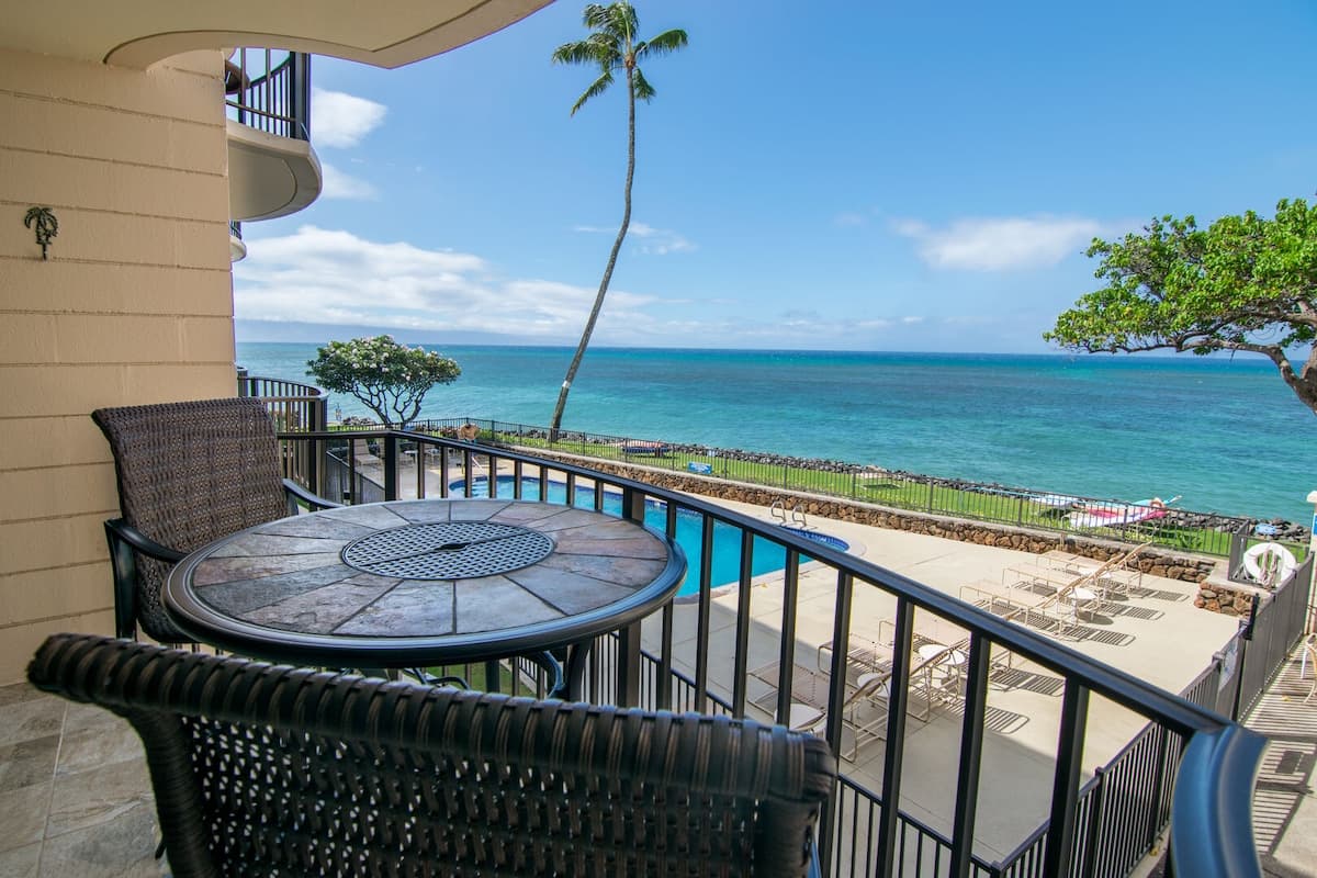 Condo in Lahaina · ★4.86 · 1 bedroom · 1 bed · 1 private bath - Photo 1