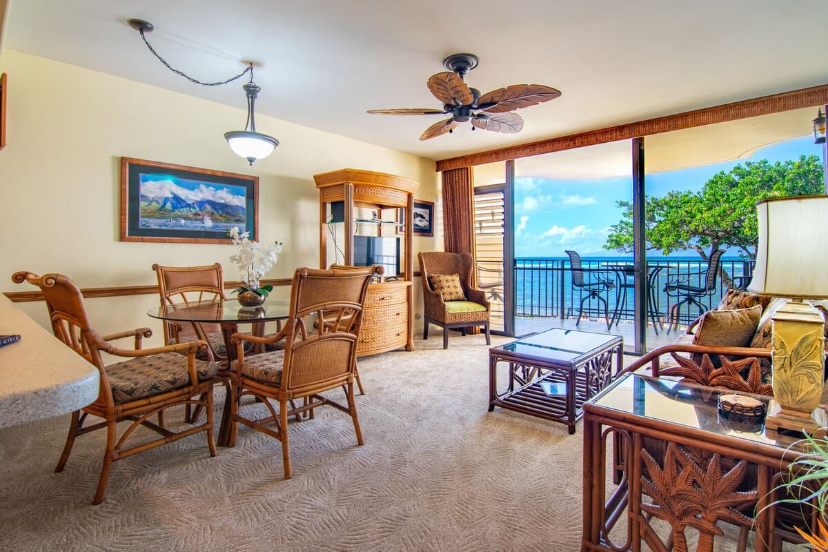 Condo in Lahaina · ★4.86 · 1 bedroom · 1 bed · 1 private bath - Photo 2