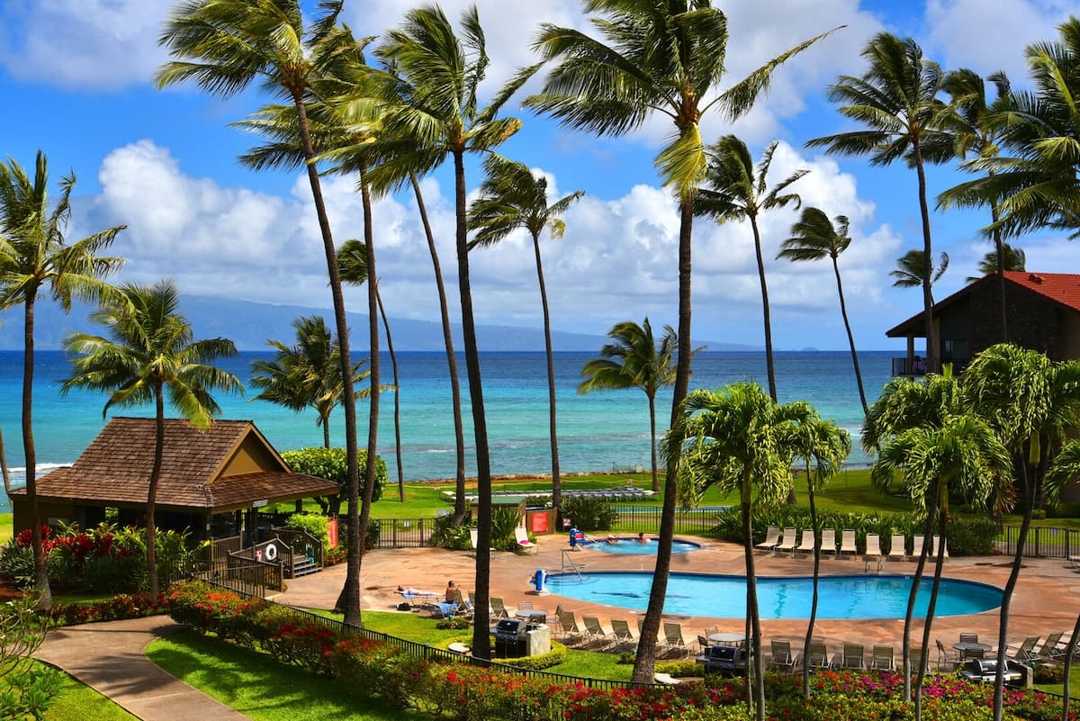 Condo in Lahaina · ★4.68 · 3 bedrooms · 5 beds · 2 baths - Photo 4