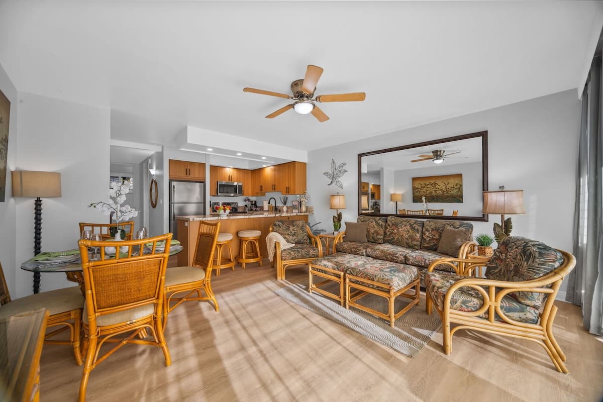 Condo in Lahaina · ★4.77 · 1 bedroom · 1 bed · 1 private bath - Photo 2