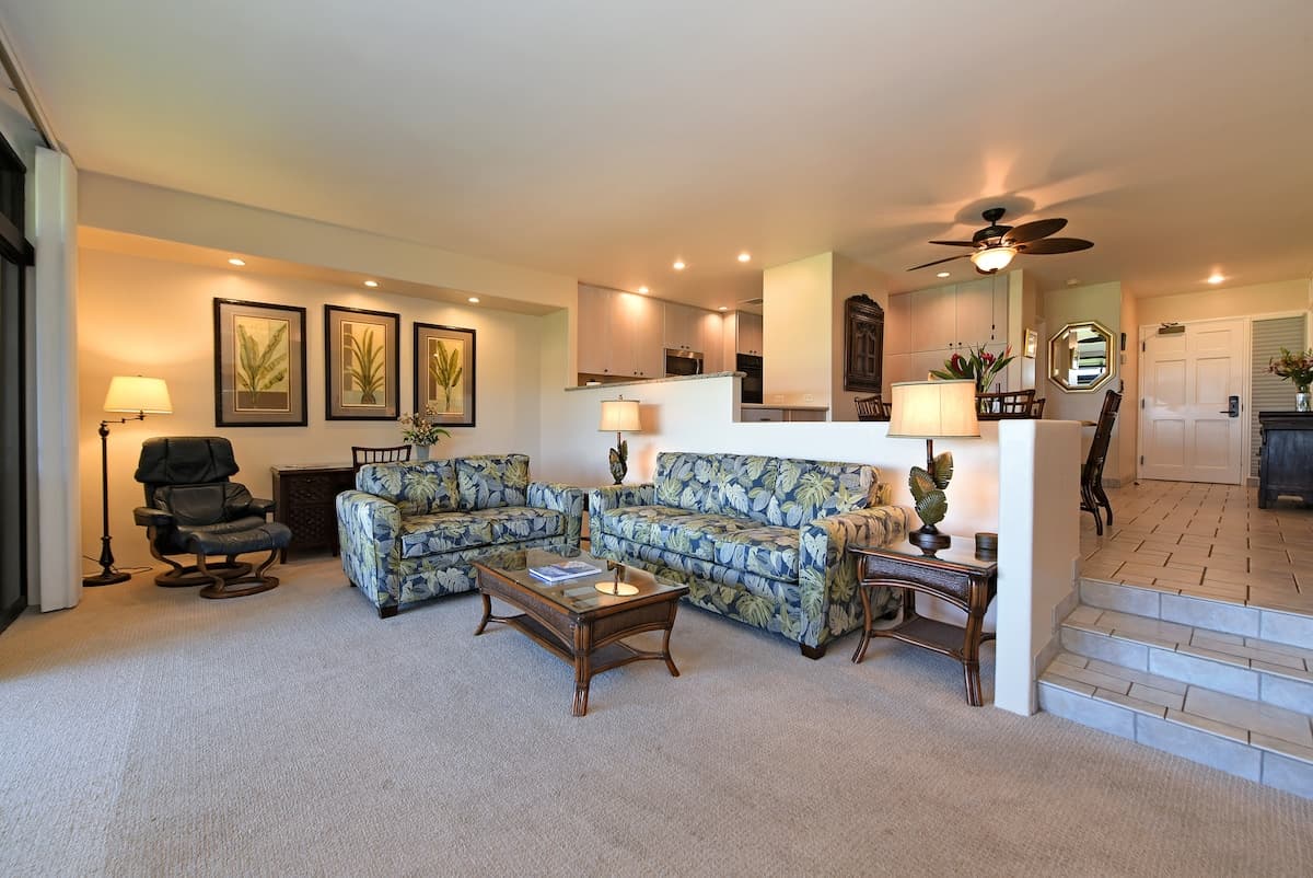 Condo in Lahaina · ★4.79 · 2 bedrooms · 3 beds · 2 baths - Photo 5