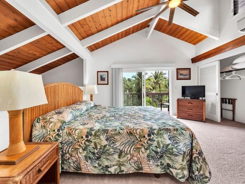 Condo in KAILUA-KONA · ★4.54 · 2 bedrooms · 3 beds · 2 baths - Photo 4