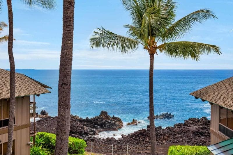 Condo in KAILUA-KONA · ★4.54 · 2 bedrooms · 3 beds · 2 baths - Photo 5
