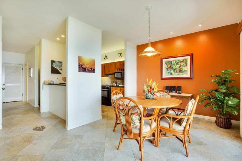 Condo in KAILUA-KONA · ★4.5 · 2 bedrooms · 3 beds · 2 baths - Photo 3