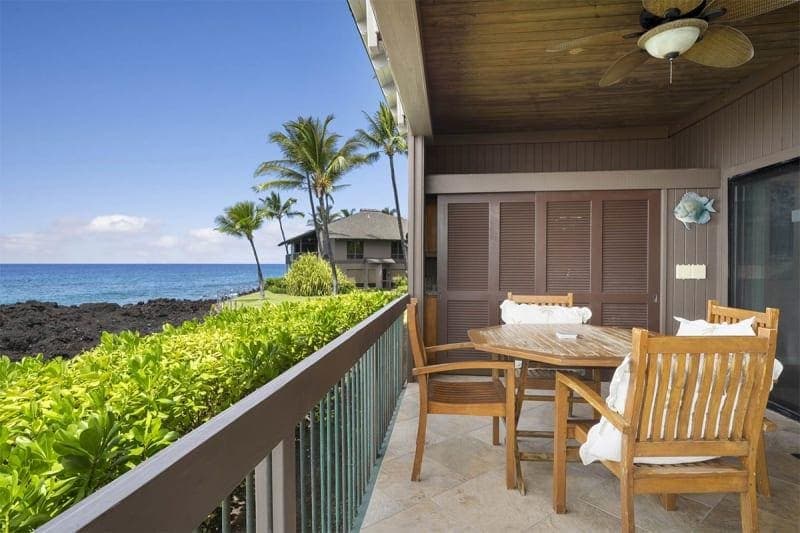 Condo in KAILUA-KONA · ★4.67 · 2 bedrooms · 3 beds · 2 baths - Photo 1