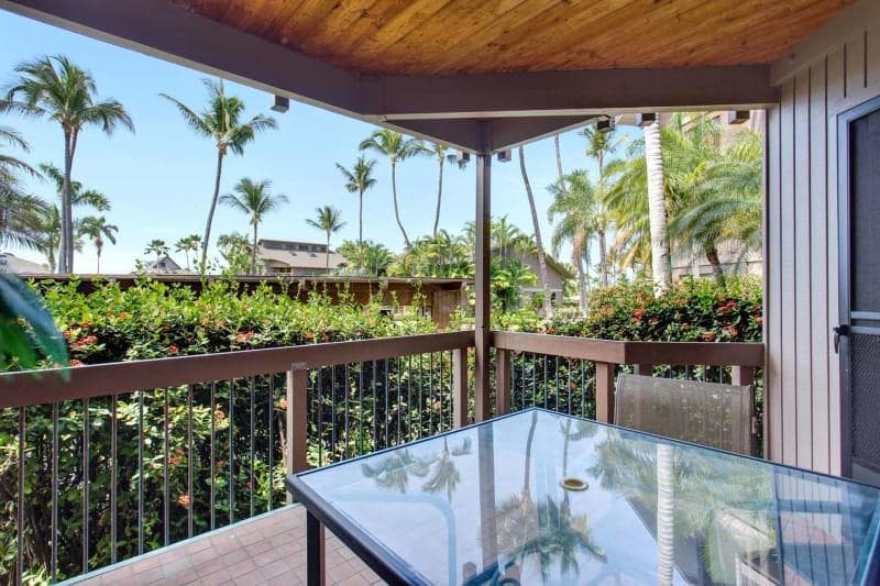 Condo in KAILUA-KONA · ★4.33 · 2 bedrooms · 3 beds · 2 baths - Photo 1