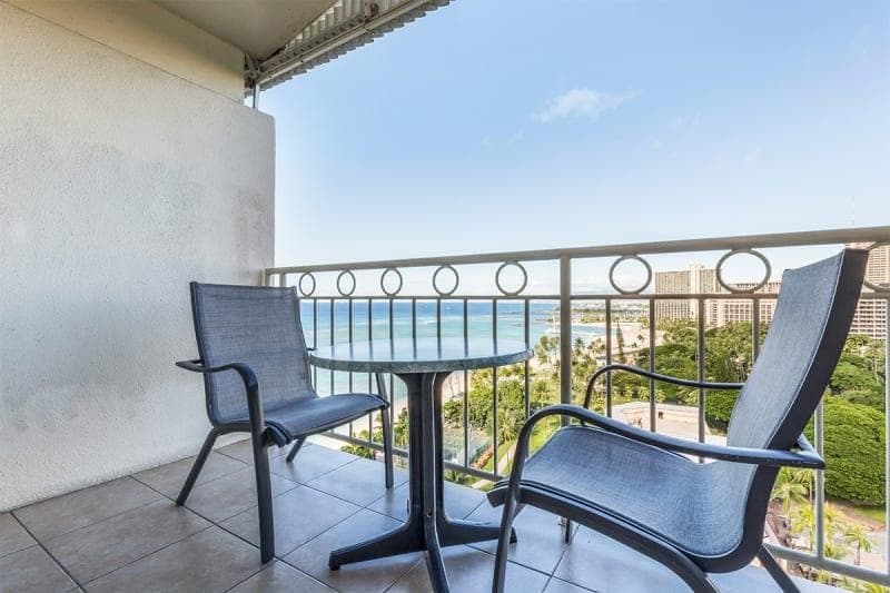 Condo in Honolulu · ★4.6 · Studio · 1 bed · 1 private bath - Photo 4