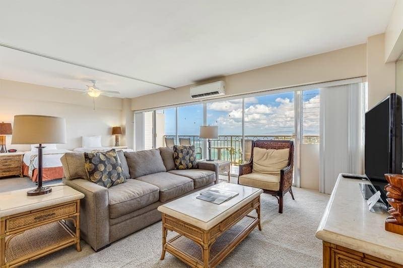 Condo in Honolulu · ★4.5 · 1 bedroom · 1 bed · 1 private bath - Photo 1
