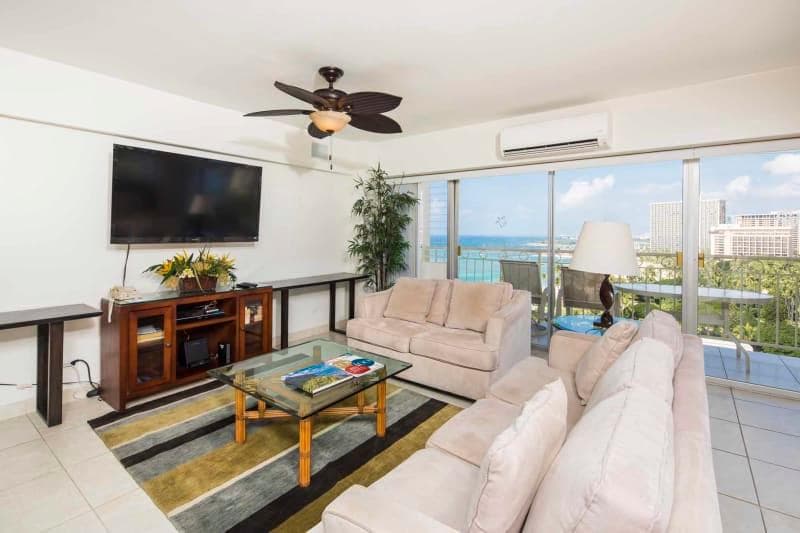 Condo in Honolulu · ★4.5 · 1 bedroom · 1 bed · 1 private bath - Photo 1