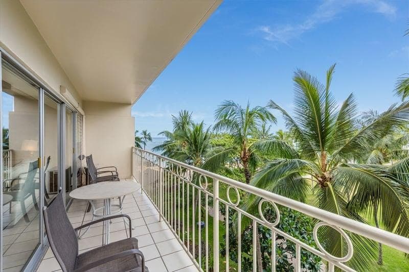 Condo in Honolulu · ★4.63 · 1 bedroom · 1 bed · 1 shared bath - Photo 5