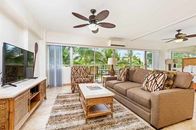 Condo in Honolulu · ★4.43 · 1 bedroom · 1 bed · 1 private bath - Photo 2