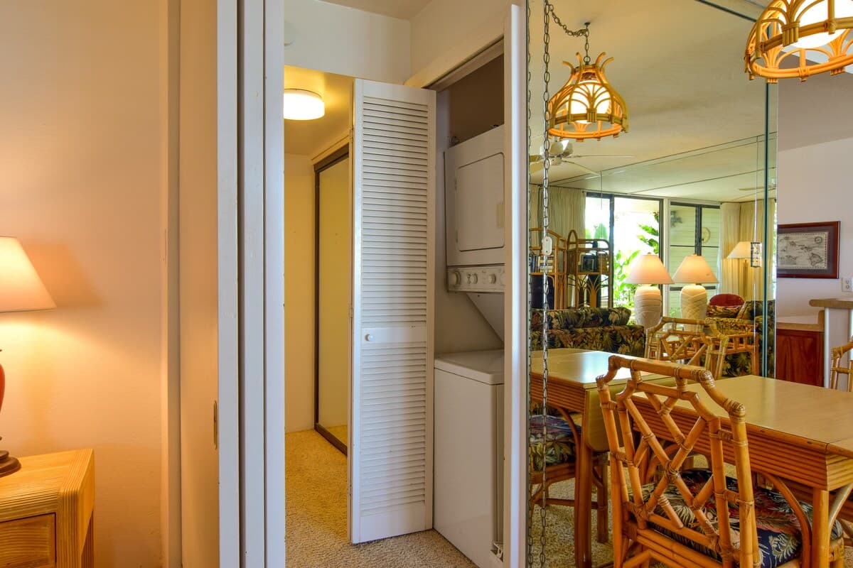 Condo in Lahaina · ★4.56 · 1 bedroom · 1 bed · 1 bath - Photo 4