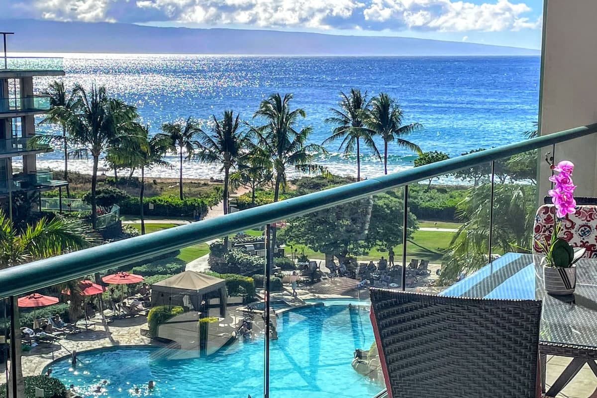 Condo in Lahaina · ★4.92 · 2 bedrooms · 3 beds · 2 baths - Photo 1