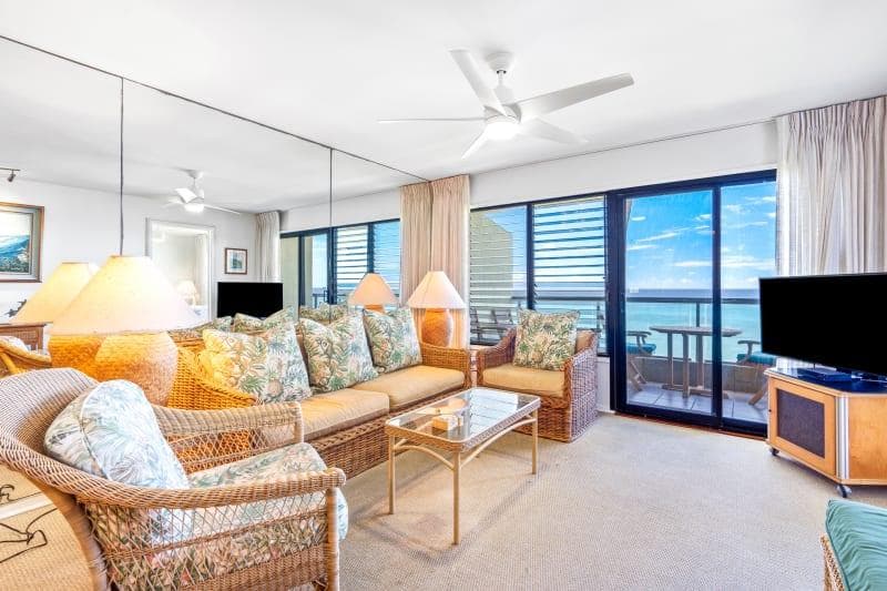 Condo in Poipu · ★4.82 · 2 bedrooms · 3 beds · 2 baths - Photo 4