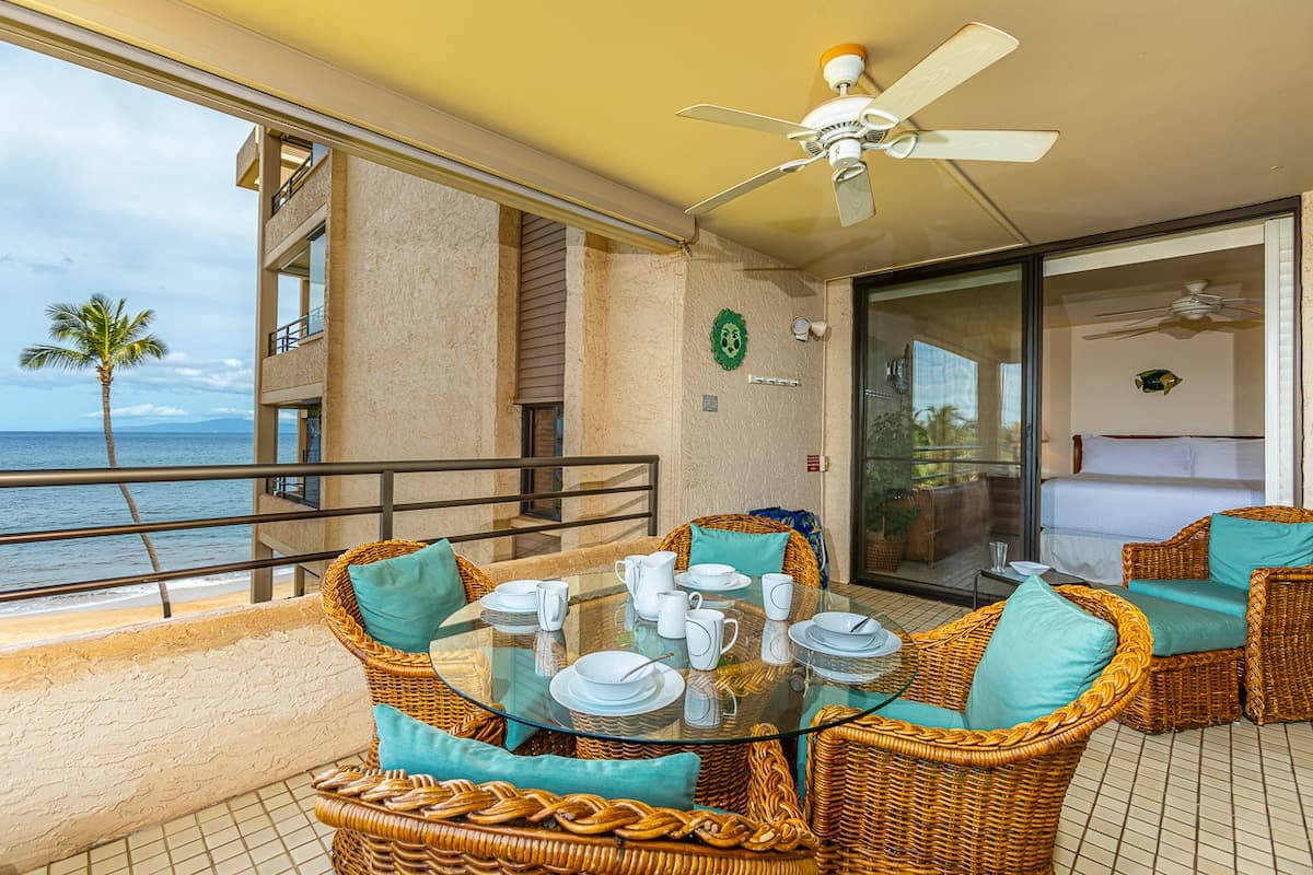 Condo in Kihei · ★4.97 · 2 bedrooms · 4 beds · 2 baths - Photo 3