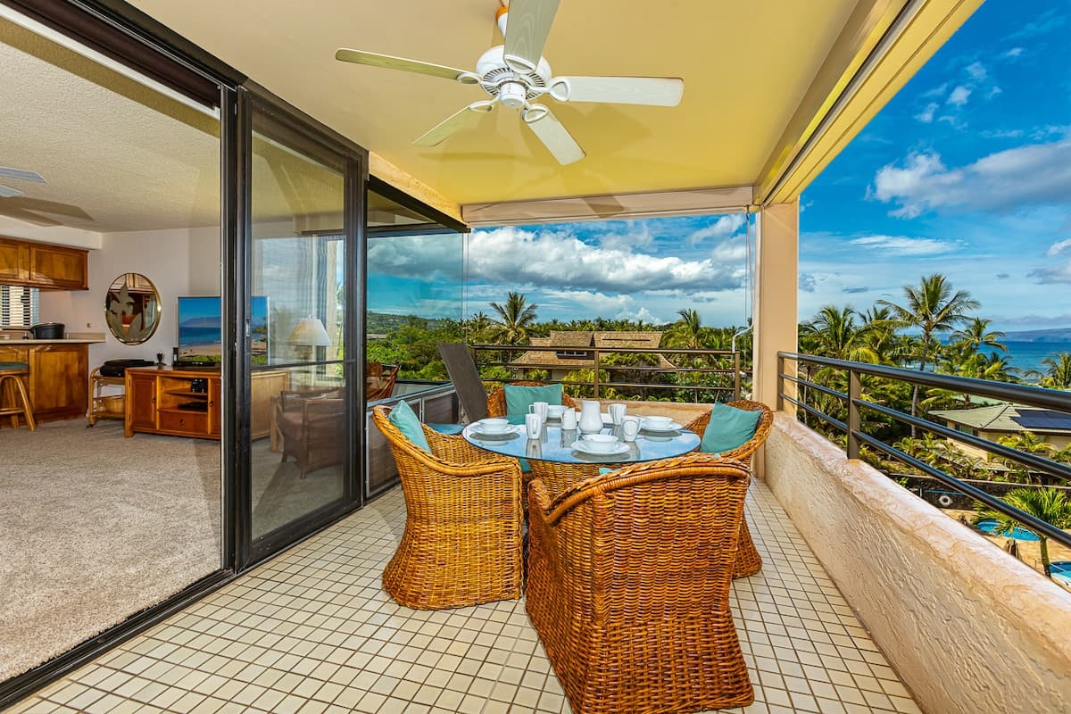 Condo in Kihei · ★4.97 · 2 bedrooms · 4 beds · 2 baths - Photo 1