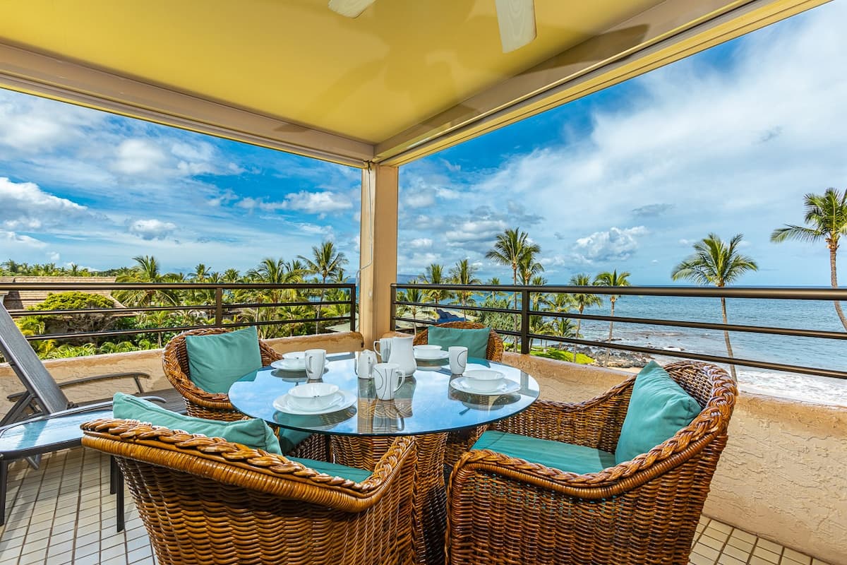 Condo in Kihei · ★4.97 · 2 bedrooms · 4 beds · 2 baths - Photo 4