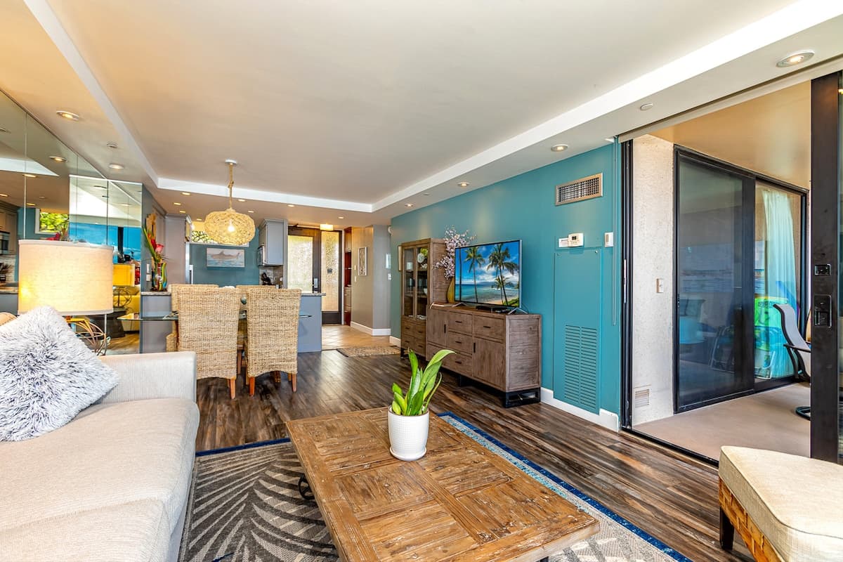 Condo in Kaanapali · ★5.0 · 1 bedroom · 2 beds · 1 bath - Photo 4