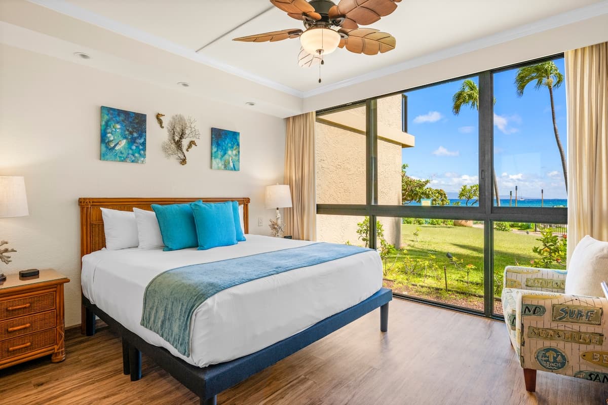 Condo in Lahaina · ★4.85 · 2 bedrooms · 3 beds · 2 baths - Photo 1